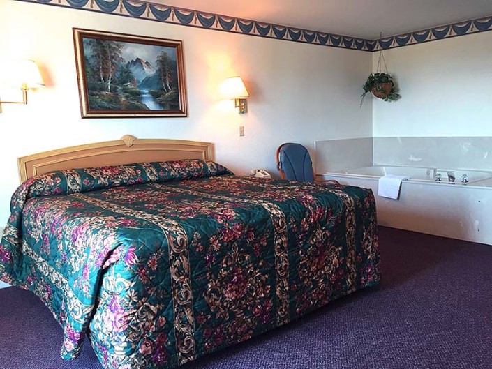 Rooms & Rates – The BayView Inn